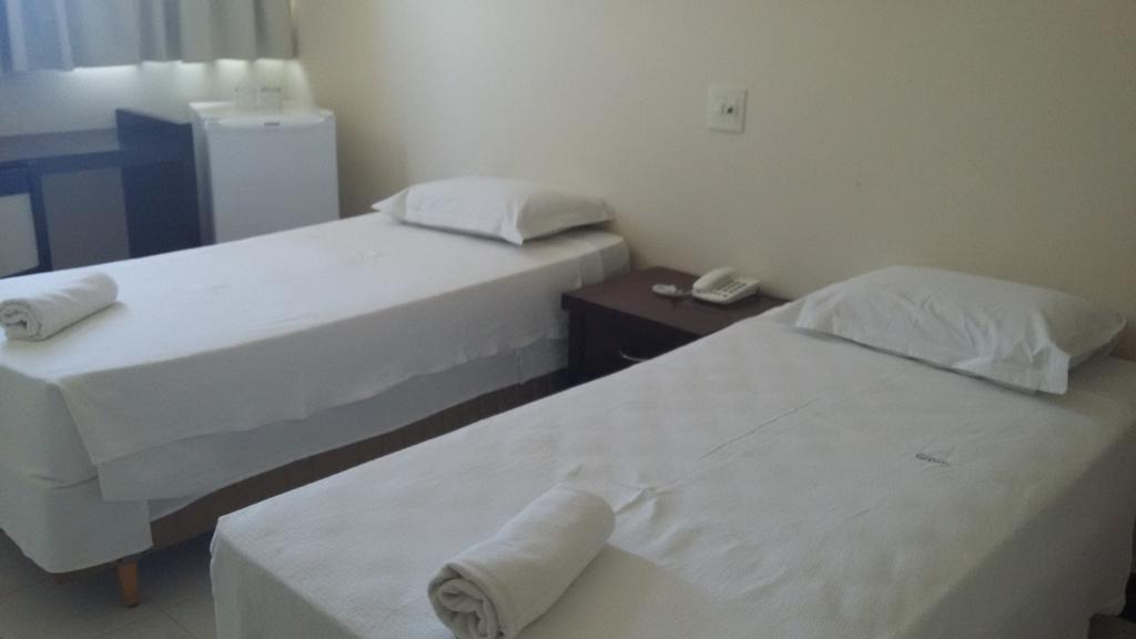 Hotel Monte Rey Montes Claros Eksteriør billede