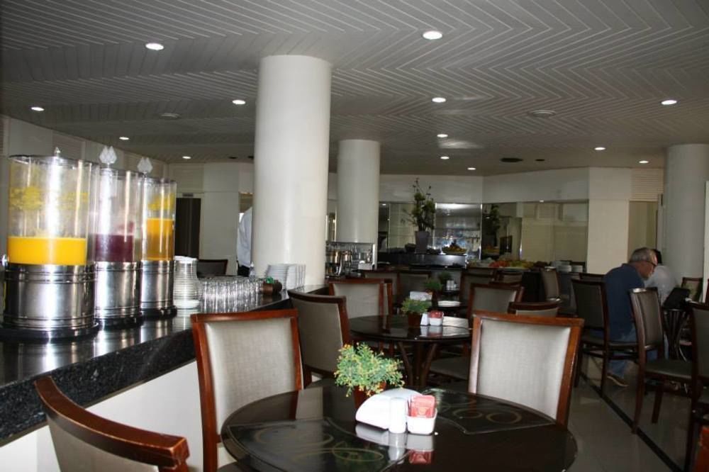 Hotel Monte Rey Montes Claros Eksteriør billede