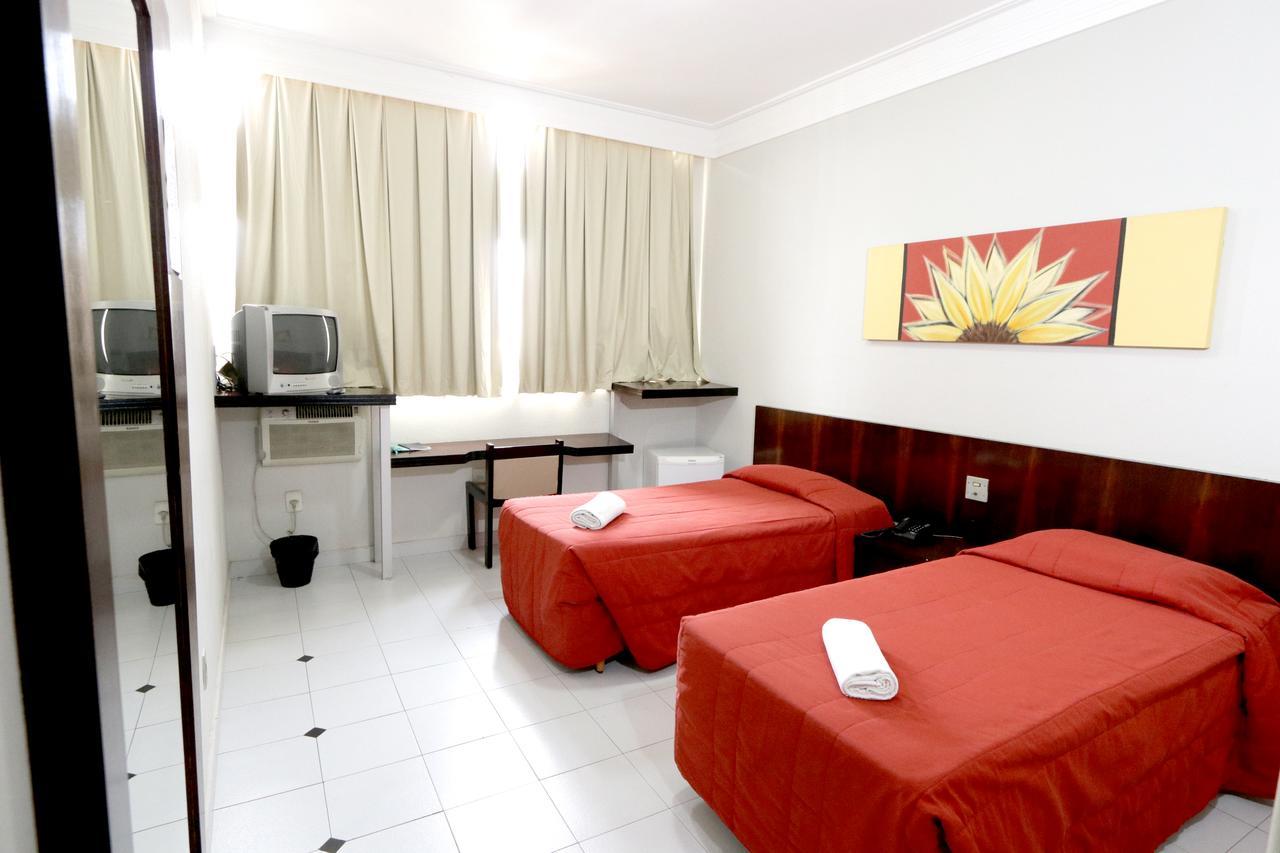 Hotel Monte Rey Montes Claros Eksteriør billede